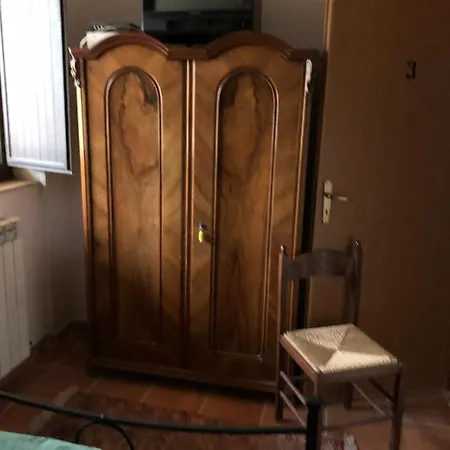Paradiso Bed & Breakfast Parenti
