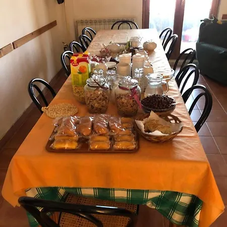 Paradiso Bed & Breakfast Parenti